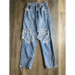 American Eagle high-waisted straight-leg ripped denim jeans size 4